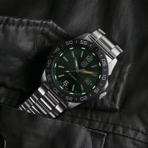 Luminox Pacific Diver XS.3137 Férfi Karóra